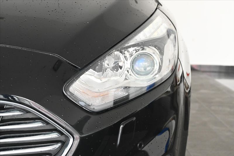 Ford S-MAX 2,0 EcoBlue 110 kW AT8 Titaniu - fotka 30 z 32
