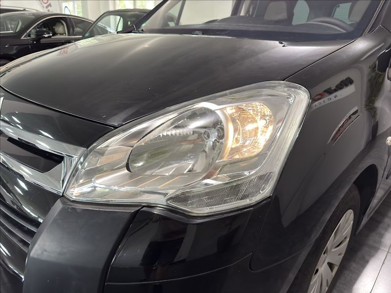 Citroën Berlingo 1,6   i MULTISPACE WEBASTO - fotka 26 z 29
