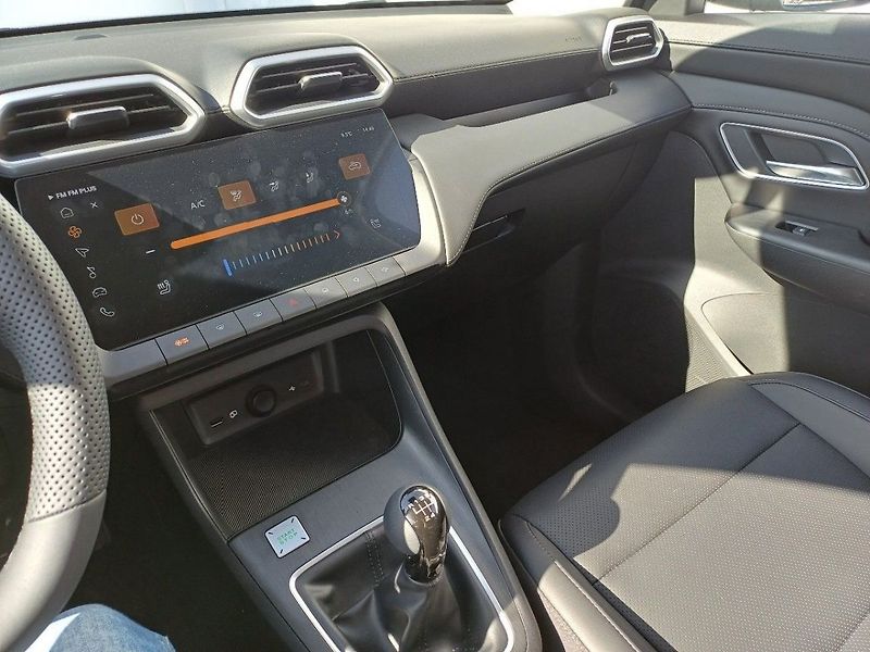 MG ZS ELEGANCE 1,5l 85 kW - fotka 4 z 5