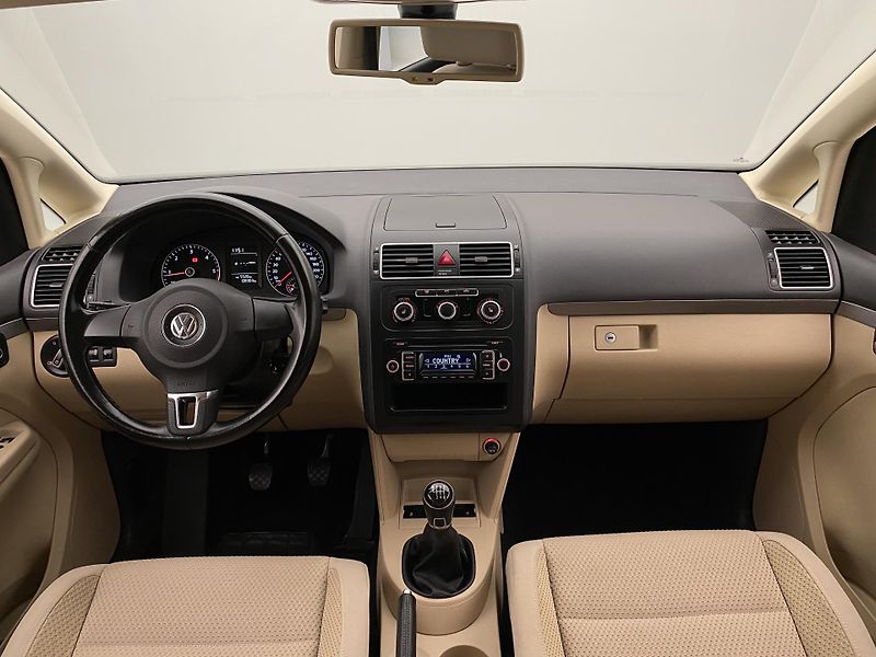 Volkswagen Touran 1.6TDI 77kW  - fotka 2 z 30