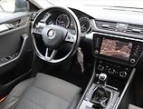 Škoda Superb (2018) Ambition 1.6 TDI, Bi-Xenony - náhled 9