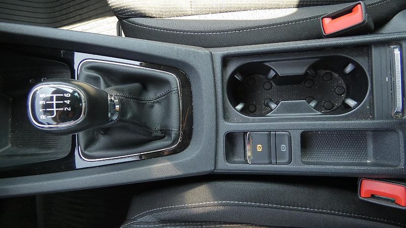 Škoda Octavia 2,0 TDI 85kW Fresh - fotka 17 z 23