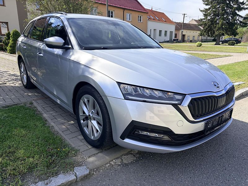 Škoda Octavia 2.0TDI DSG 4x4 STYLE - fotka 2 z 44