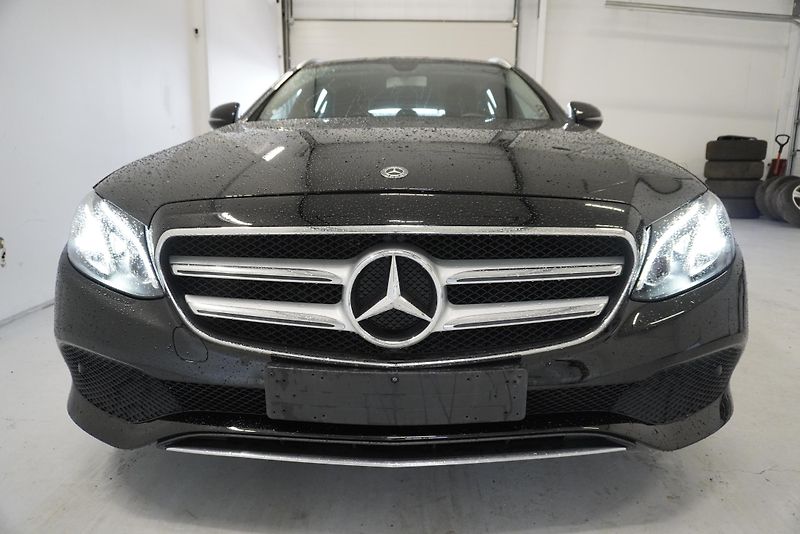 Mercedes-Benz Třídy E (2017) E220D AUTOMAT - fotka 2 z 38