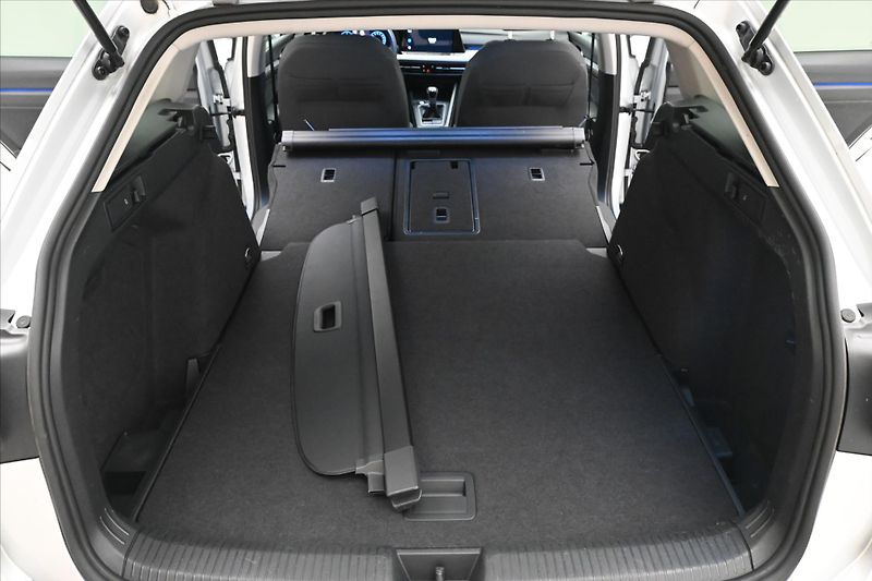 Volkswagen Golf 2,0 TDI 110kW Life LED Záruka - fotka 11 z 31