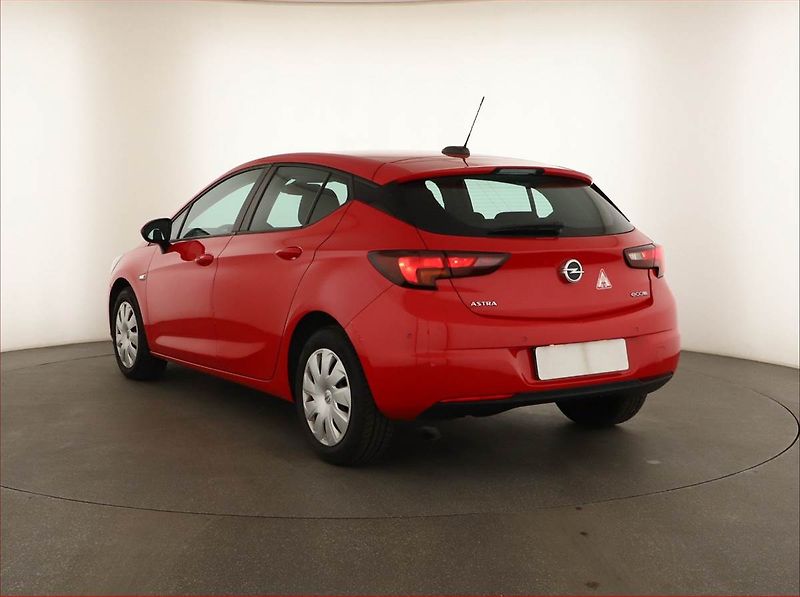Opel Astra (2017) 1.0 Turbo, Tempomat - fotka 4 z 12