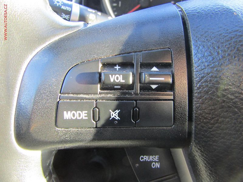 Mazda 3 (2009) 2.0 i, autoAC - fotka 15 z 20