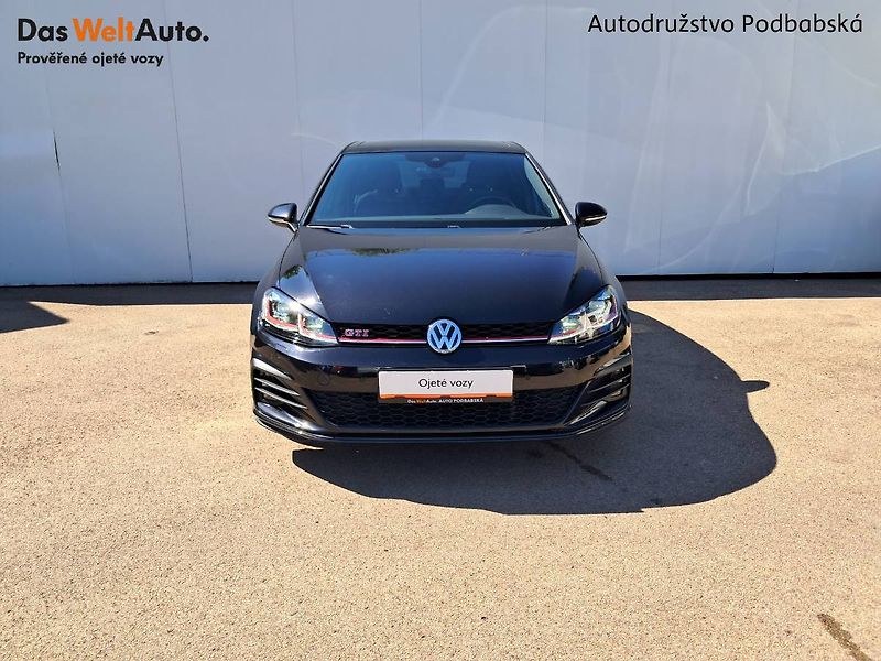 Volkswagen Golf (2018) GTI PERFORMANCE 2.0 TSI DSG7 - fotka 4 z 32