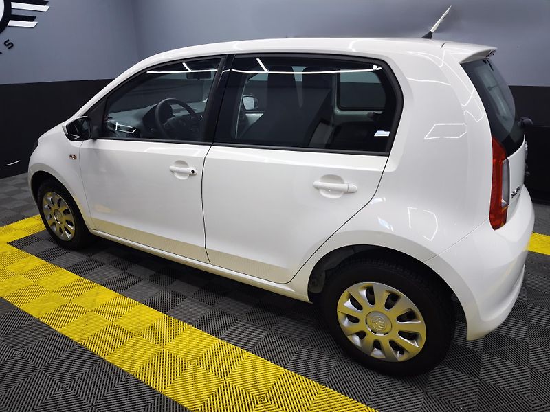 Škoda Citigo (2014) 44kw, klima, zim.pneu - fotka 18 z 29