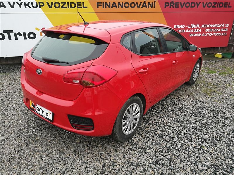 Kia Ceed 1,4 i CVVT 1.majitel - fotka 3 z 18