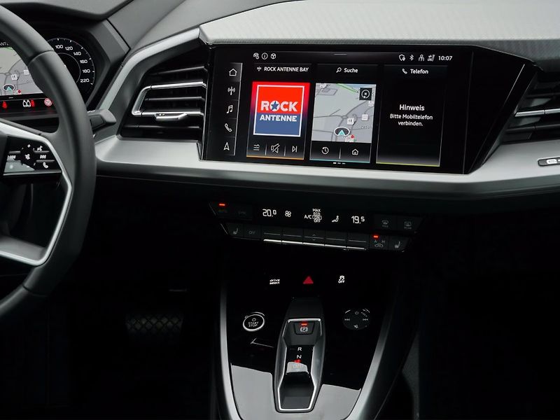 Audi Q4 e-tron 40 Sportback Keyless Asistence - fotka 14 z 18