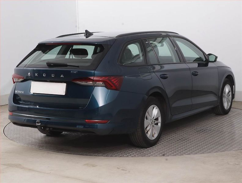 Škoda Octavia (2024) Ambition 2.0 TDI, Automat - fotka 5 z 16