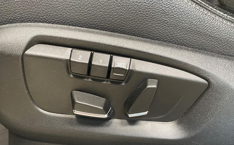BMW X6 3.0d, 190kW, M-paket, ČR - fotka 12 z 34