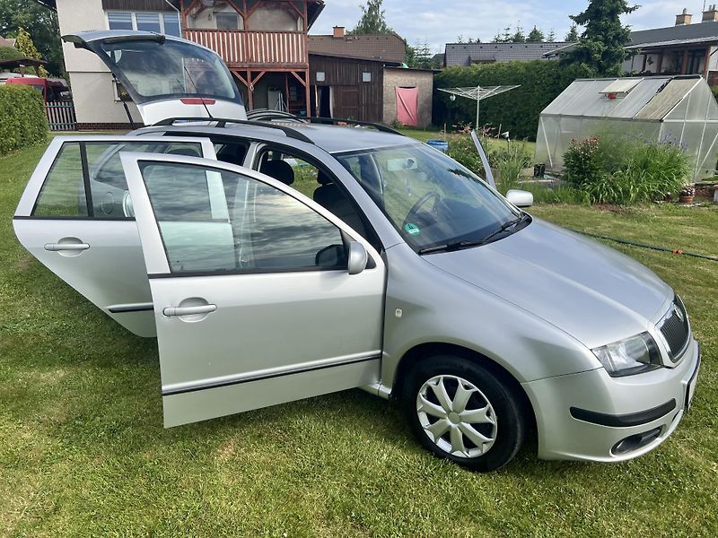 Škoda Fabia 1.4 59KW,TZ,KLIMA,TEMPOMAT,ESP - fotka 31 z 45