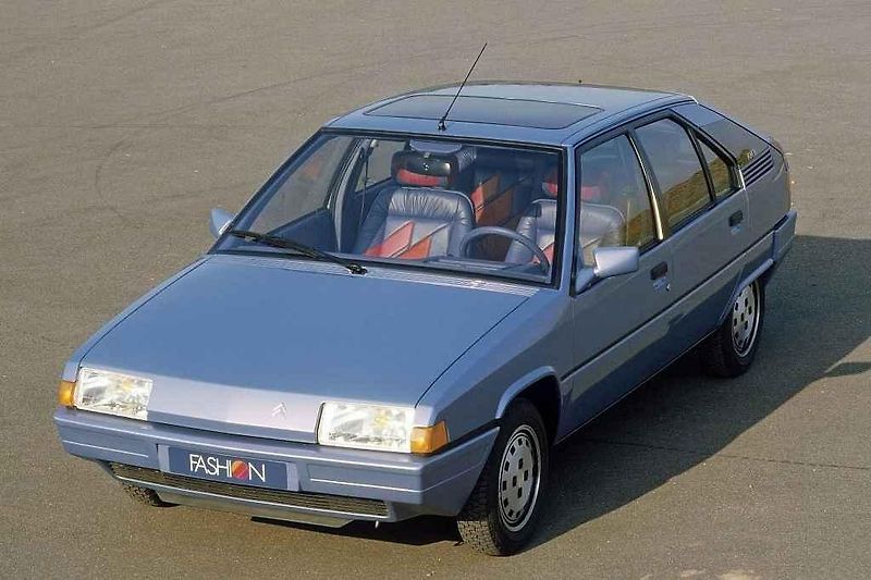 Citroen C6.