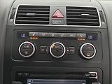 Volkswagen Touran (2014) 1.6 TDI, Serv.kniha, Xenony - náhled 13