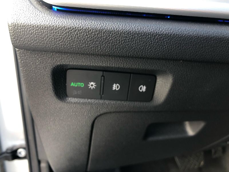 Škoda Octavia 2,0TDi 110kW STYLE DSG - fotka 16 z 29
