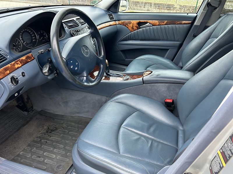 Mercedes-Benz Třídy E E 220 CDI Elegance - fotka 15 z 35