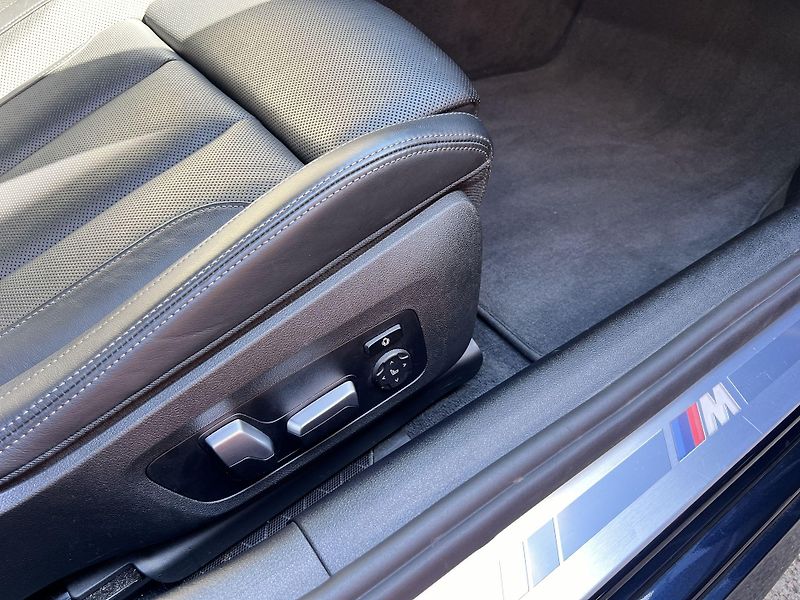 BMW Řada 8 840d xDrive GC M-Sport Laser - fotka 40 z 42