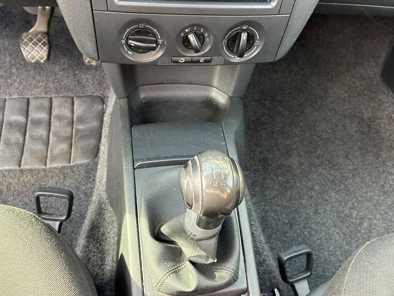 Škoda Fabia (2006) 1.4MPi, 55KW,TEMP., BEZ KOROZE - fotka 14 z 22