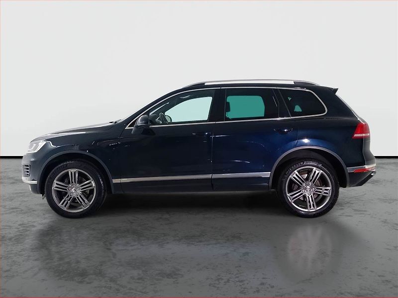 Volkswagen Touareg (2017) R-Line 3.0 TDI, 4X4, Automat - fotka 3 z 18