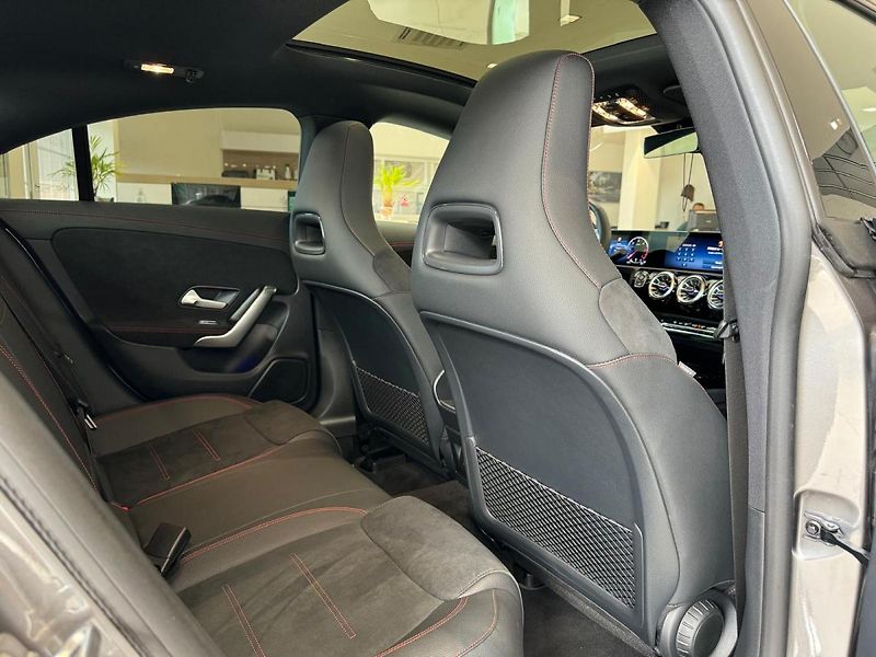Mercedes-Benz CLA (2024) 200 d/AMG/PANO/360/TOP - fotka 13 z 16