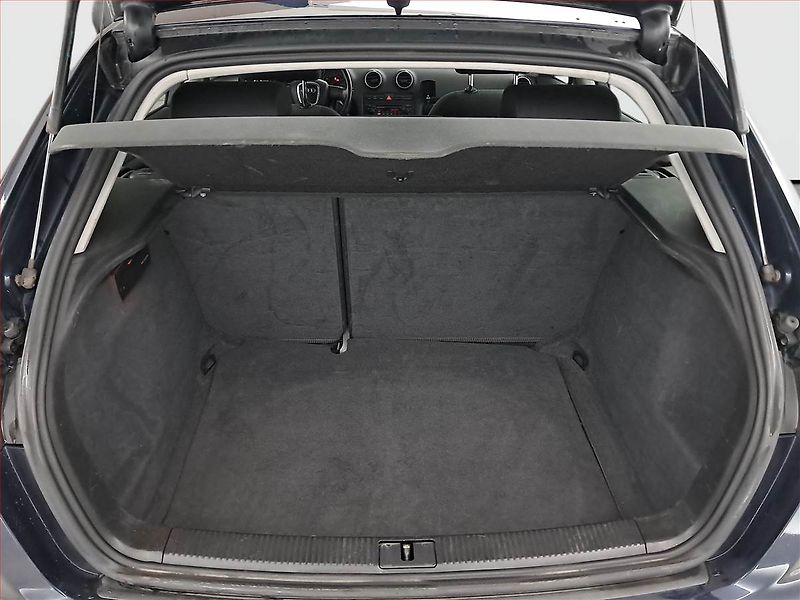 Audi A3 (2006) 2.0 TDI, Automat, nová STK - fotka 14 z 15