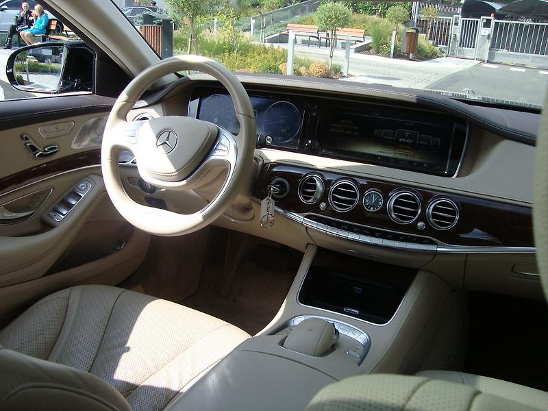 Mercedes-Benz Třídy S (2014) 350d Bluetec,ČR,1.Maj.Serv.k.L - fotka 16 z 28