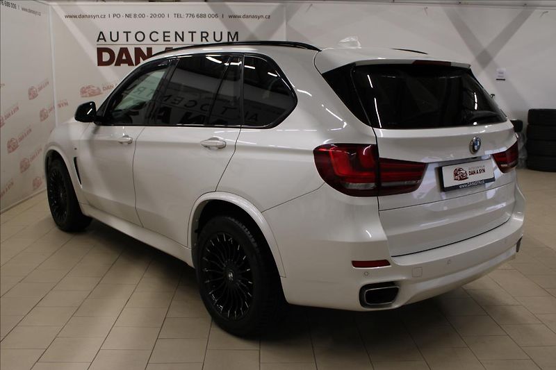 BMW X5 3,0 D 190kW M-paket DPH! - fotka 6 z 34