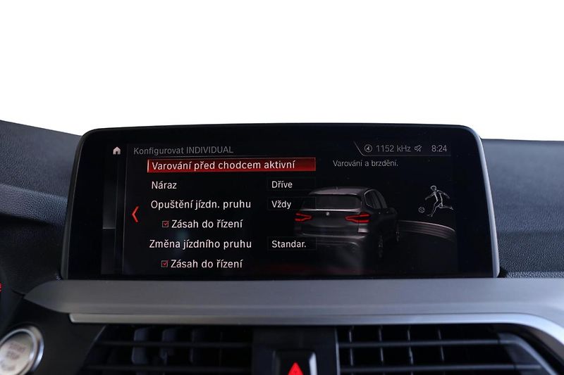BMW X3 xDrive30d - fotka 13 z 30