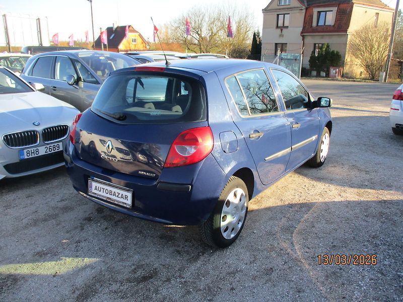Renault Clio (2007) 1,2 - fotka 3 z 11