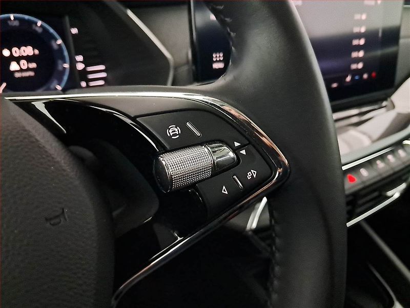 Škoda Octavia (2022) 2.0 TDI - fotka 15 z 20