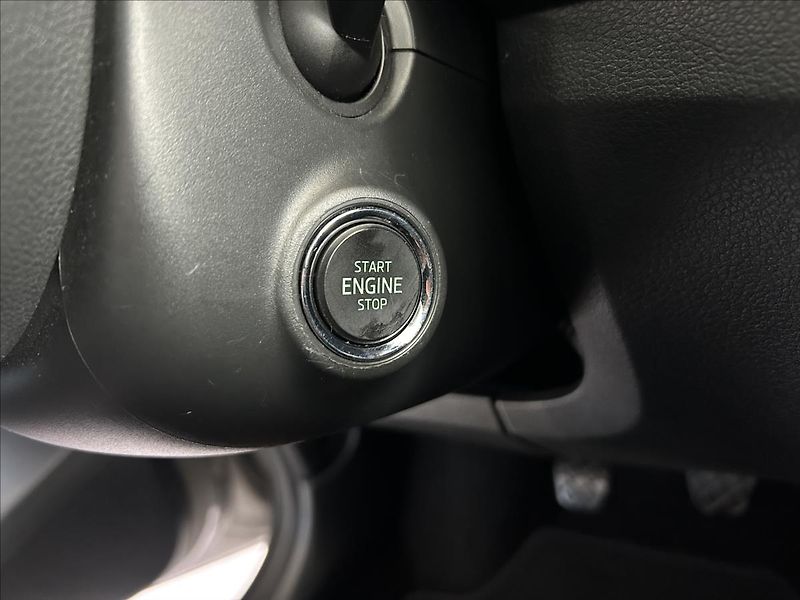 Škoda Fabia 1,2   TSI,SERVISKA,ŘEMEN - fotka 9 z 15