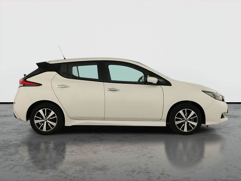 Nissan Leaf (2021) 40 kWh, SoH 92%, Automat - fotka 6 z 21