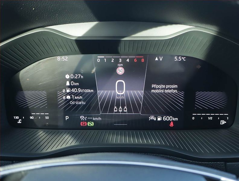 Škoda Karoq (2023) 1.5 TSI - fotka 11 z 24