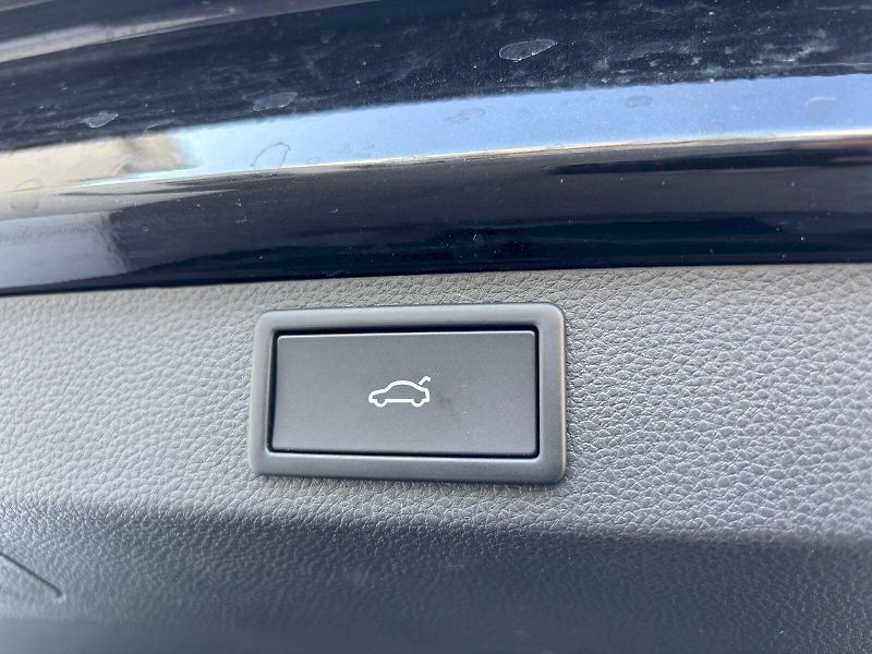 Škoda Karoq (2025) 2.0 TDI 110kW 4x4 DSG Top Sele - fotka 33 z 35