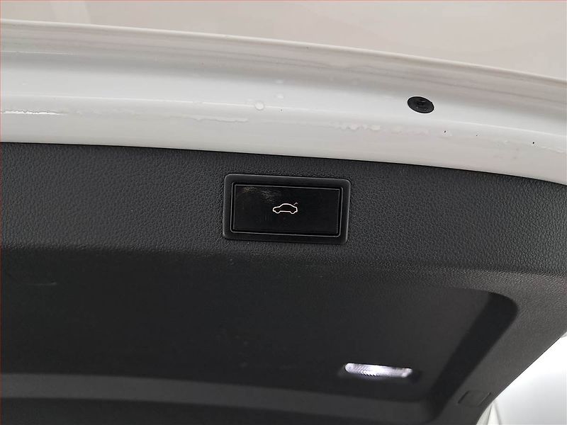 Škoda Superb (2020) Laurin&Klement 2.0 TDI - fotka 16 z 24