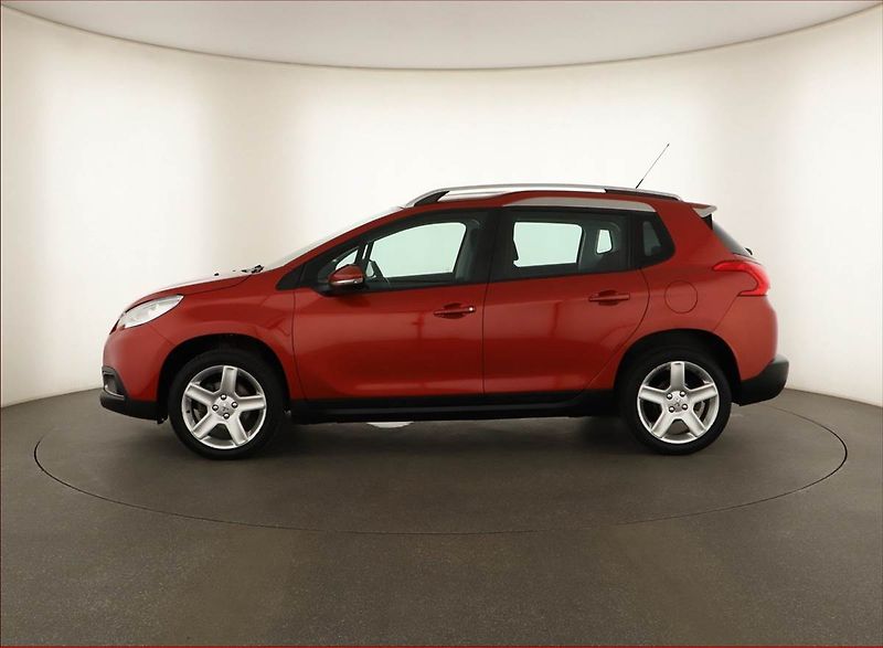 Peugeot 2008 (2015) 1.6 VTi, Tempomat - fotka 3 z 18