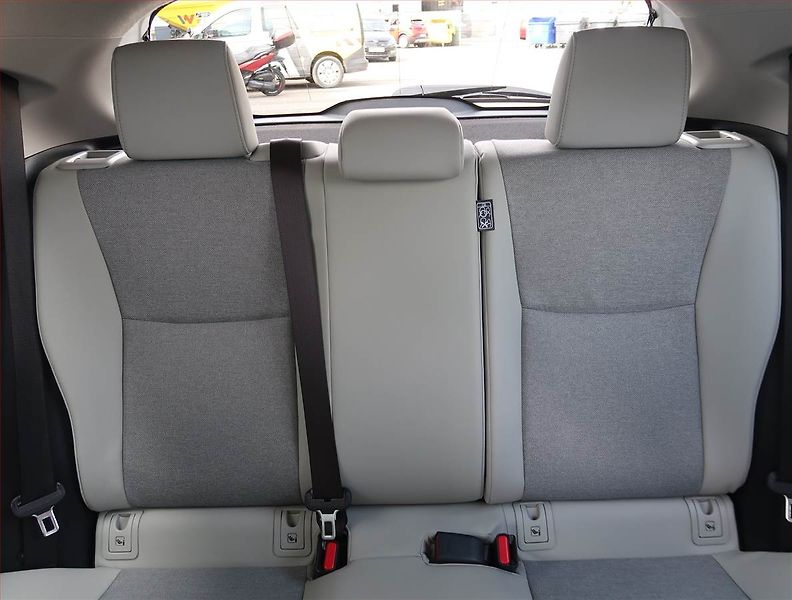 Toyota Yaris (2022) Executive 1.5 VVT-i Hybrid - fotka 10 z 21