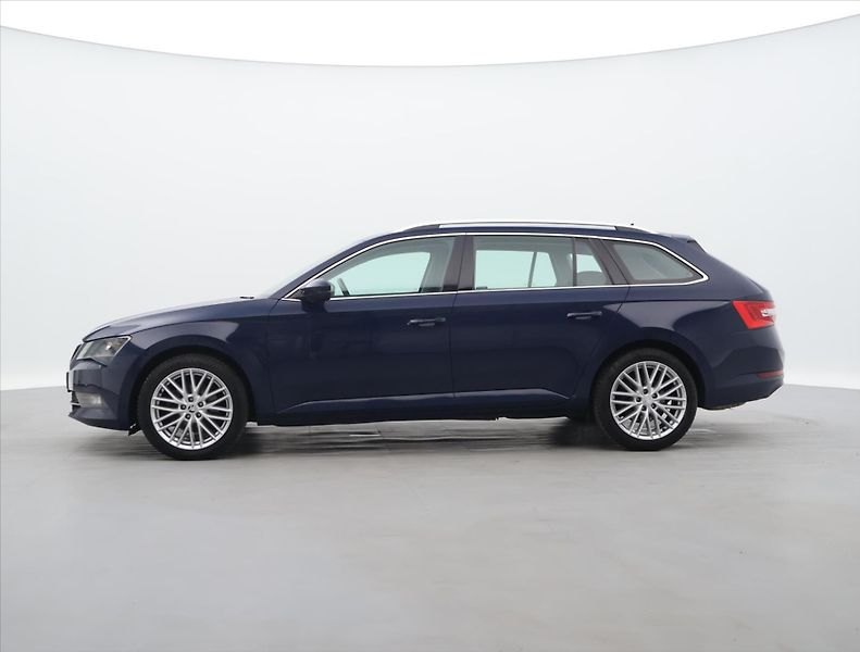 Škoda Superb 2,0 TDI 110kW CZ 4x4 Xenon - fotka 4 z 30