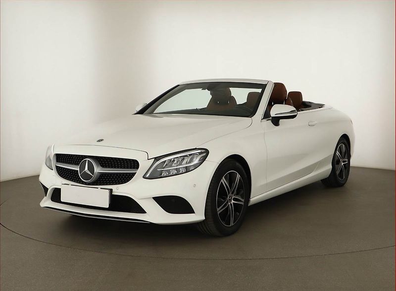 Mercedes-Benz Třídy C (2020) C 200 - fotka 2 z 21
