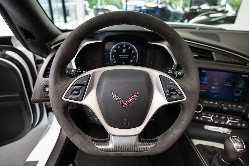 Chevrolet Corvette C7 Grand Sport LT1 - fotka 6 z 25
