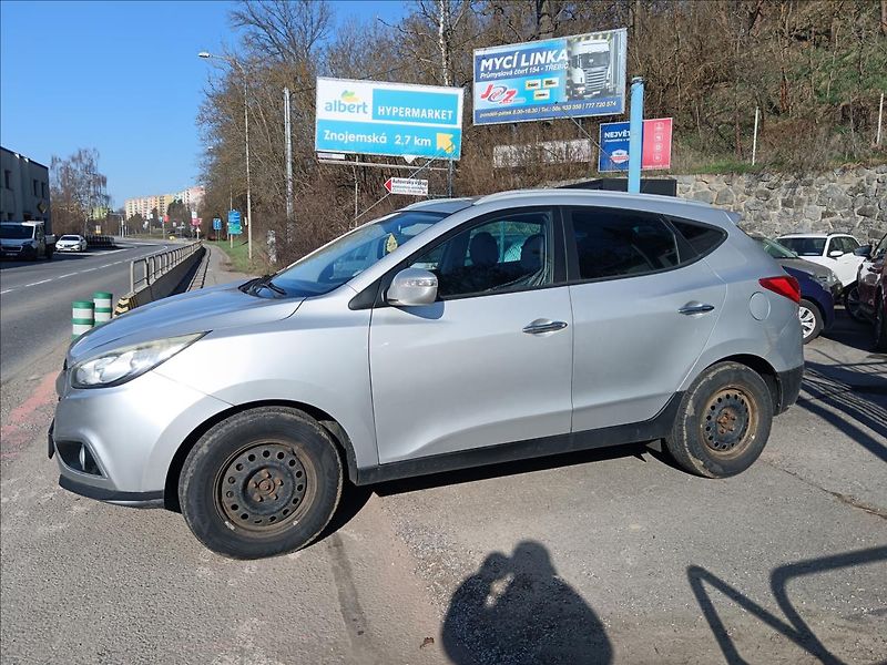 Hyundai ix35 2,0 CRDi - fotka 5 z 23