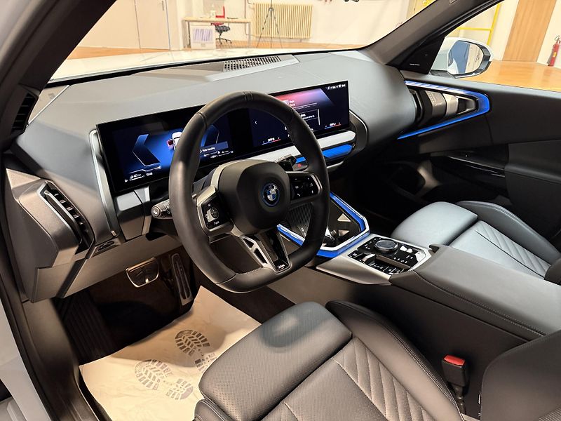 BMW X3 2.0 xDrive30e AT - fotka 5 z 16