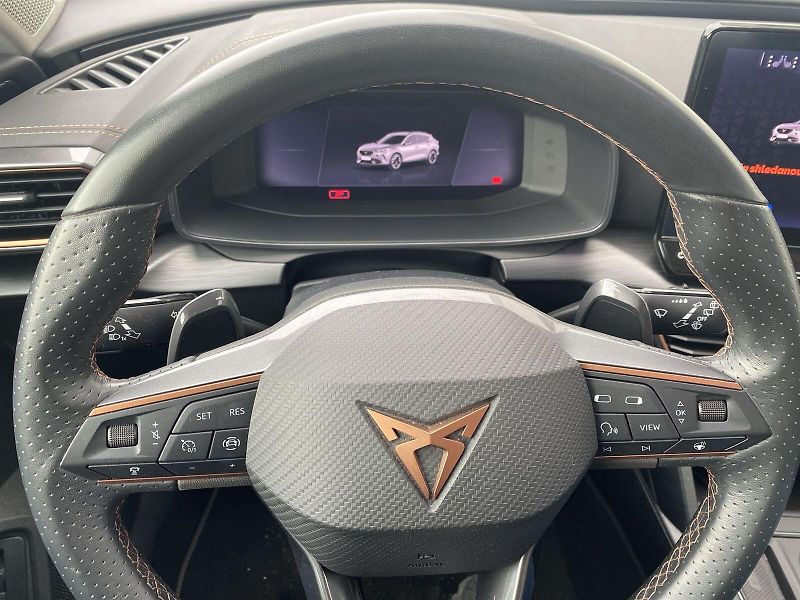 Cupra Formentor (2024) 1.5 TSI DSG - fotka 10 z 40