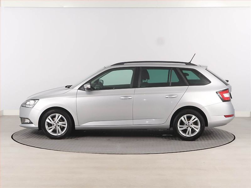 Škoda Fabia (2022) 1.0 TSI, ČR,1.maj, Serv.kniha - fotka 3 z 12