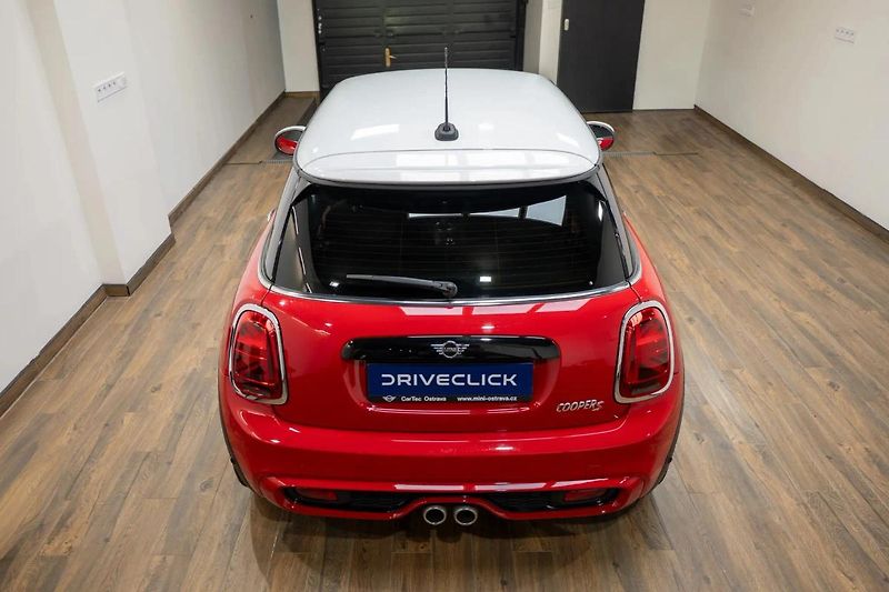 Mini Cooper S 2.0 141 kW - fotka 5 z 35