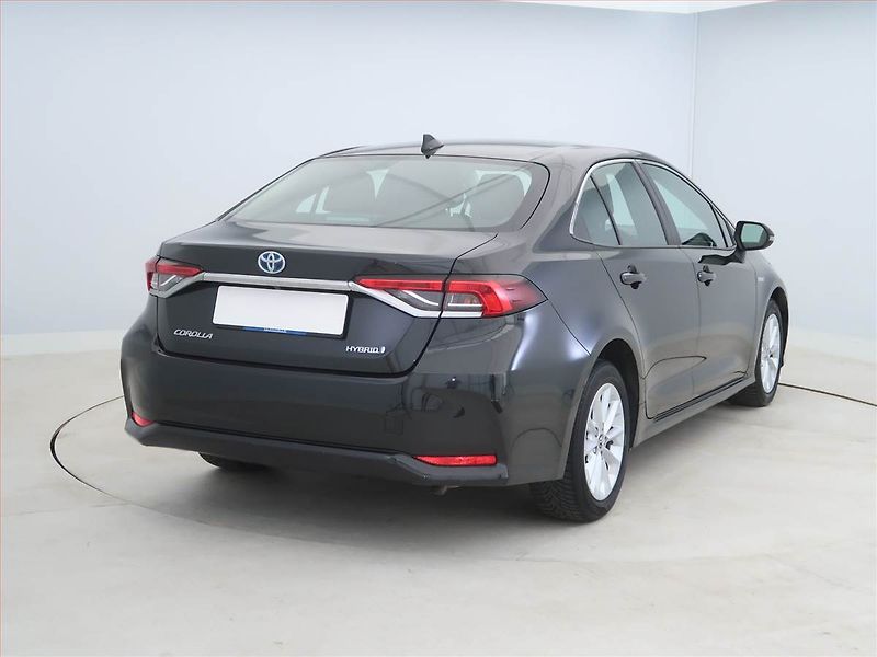 Toyota Corolla (2019) 1.8 Hybrid, Automat, ČR,1.maj - fotka 5 z 15