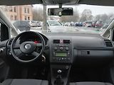 Volkswagen Touran 1.6 FSI, ALU - náhled 23