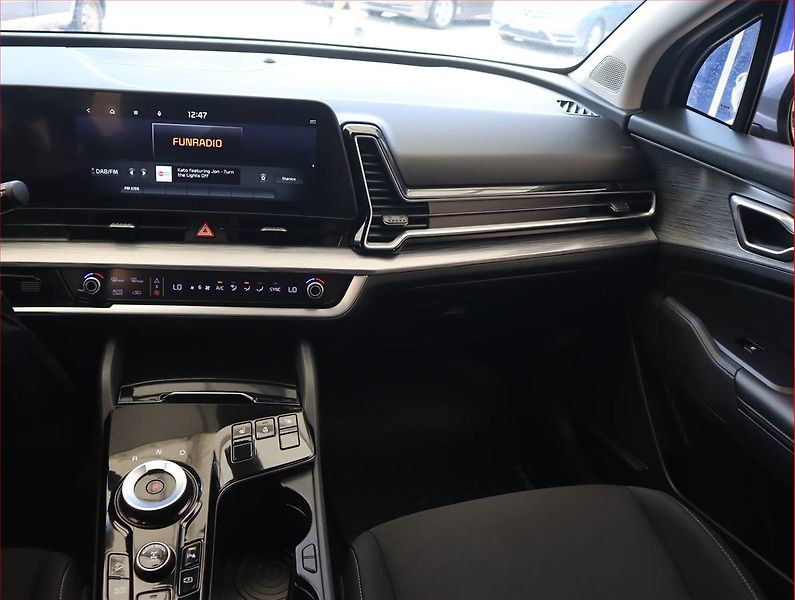 Kia Sportage (2022) 1.6 CRDi MHEV - fotka 8 z 21